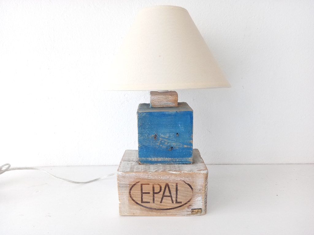 Table lamp